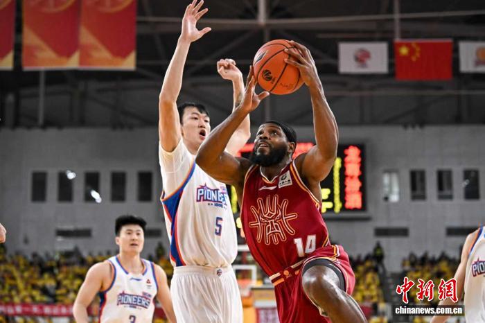 山西汾酒队103-99险胜天津，延续三连胜势头