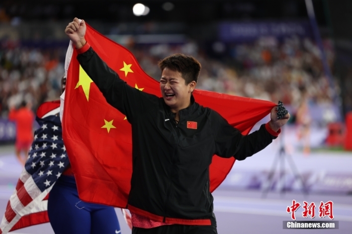 中国拳击双星闪耀巴黎奥运赛场 花样游泳领跑夺