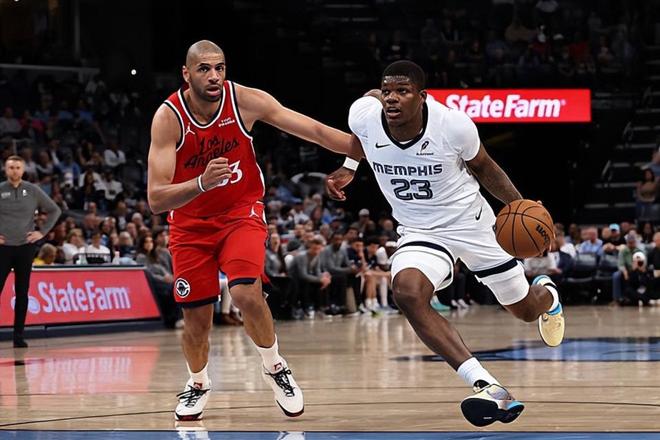 快船险胜灰熊 巴图姆低迷成关键转折